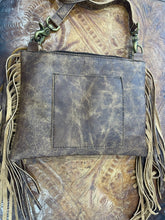 Load image into Gallery viewer, Classic Victoria Crossbody