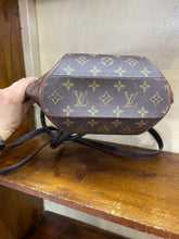Load image into Gallery viewer, The Ellipse Vintage LV