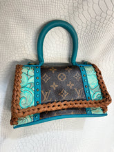 Load image into Gallery viewer, Valencia