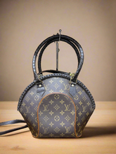 Load image into Gallery viewer, The Ellipse Vintage LV