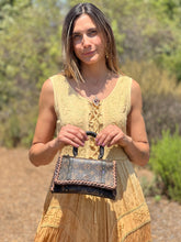 Load image into Gallery viewer, Valencia