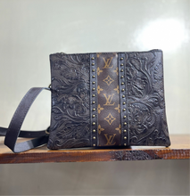 Load image into Gallery viewer, Annabella Designer Crossbody 2024