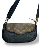 Load image into Gallery viewer, Luciana Purse