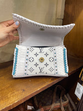 Load image into Gallery viewer, Valencia