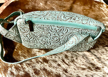 Load image into Gallery viewer, Fanny Pack / Sling