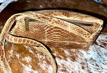 Load image into Gallery viewer, Fanny Pack / Sling