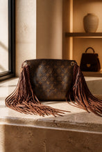 Load image into Gallery viewer, Vintage Sports Pochette Revamp Western Style