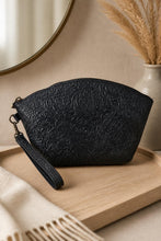 Load image into Gallery viewer, Jet Set Medium Leather Travel Kit / Cosmetic bag