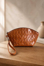 Load image into Gallery viewer, Jet Set Medium Leather Travel Kit / Cosmetic bag