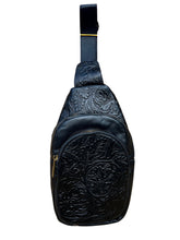 Load image into Gallery viewer, World traveler