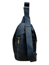 Load image into Gallery viewer, World traveler