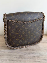 Load image into Gallery viewer, Vintage Saint Cloud large in Crazy Horse leather