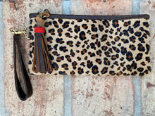 Load image into Gallery viewer, Sergios Wristlet made with cheetah cowhide hair on