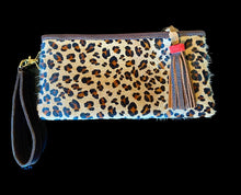 Load image into Gallery viewer, Sergios Wristlets