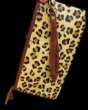 Load image into Gallery viewer, Sergios Wristlets