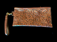 Load image into Gallery viewer, Sergios Wristlets