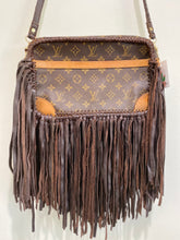 Load image into Gallery viewer, Authentic Vintage Louis Vuitton Trocadero Monogram Revamped