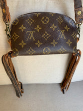 Load image into Gallery viewer, Louis Vuitton Pochette
