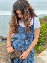 Load image into Gallery viewer, Louis Vuitton Vintage Pochette