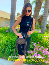 Load image into Gallery viewer, Louis Vuitton Vintage Pochette
