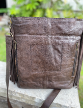 Load image into Gallery viewer, Artist Kathy Sigle for Sergios Collection: Bucket Style Tote