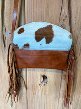 Load image into Gallery viewer, Sergios Crossbody Cowhide