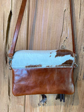Load image into Gallery viewer, Sergios Crossbody Cowhide
