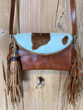 Load image into Gallery viewer, Sergios Crossbody Cowhide