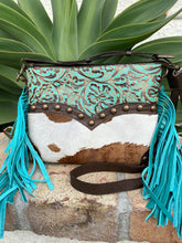 Load image into Gallery viewer, Victoria Crossbody Medium