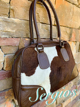 Load image into Gallery viewer, Cowhide satchel
