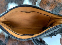 Load image into Gallery viewer, Mini crossbody cowhide