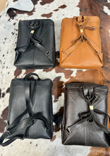Load image into Gallery viewer, Backpack computer/laptop carrier. Durable and stylish.