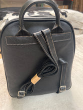 Load image into Gallery viewer, Cowhide Backpack