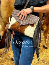 Load image into Gallery viewer, Giselle gorgeous Envelope style Crossbody Brown/White Hide