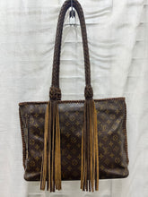 Load image into Gallery viewer, Louis Vuitton Luco Tote