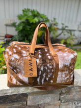 Load image into Gallery viewer, Axis faux and genuine leather, (Large)