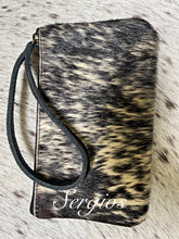 Load image into Gallery viewer, Wristlet made in cowhide