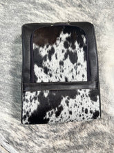 Load image into Gallery viewer, Backpack computer/laptop carrier. Durable and stylish.