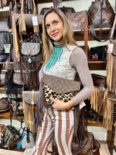 Load image into Gallery viewer, Giselle gorgeous Envelope style Crossbody Leopard Hide