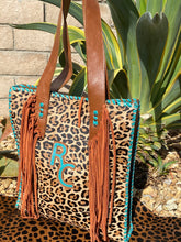 Load image into Gallery viewer, Sergios shoulder bag with cheetah Hyde with Fringes