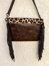 Load image into Gallery viewer, Envelope Crossbody Leopard Hide