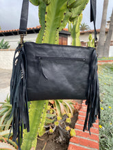 Load image into Gallery viewer, Crossbody with Snake print