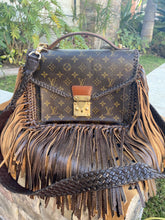 Load image into Gallery viewer, Louis Vuitton Monceau