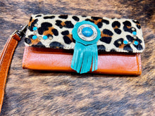 Load image into Gallery viewer, Wallet,wristlet,belt wallet,Cellphone carry all