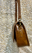 Load image into Gallery viewer, Santa Barbara Saddle bag style with longhorn in tan