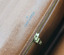 Load image into Gallery viewer, Louis Vuitton Monceau