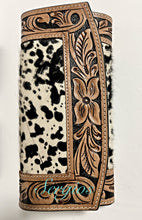 Load image into Gallery viewer, Beautiful hand crafted Hand tooled cowhide wallet