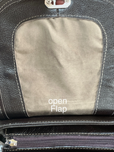 Load image into Gallery viewer, Cowhide round flap over crossbody