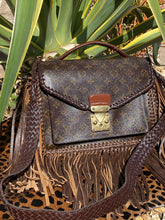 Load image into Gallery viewer, Louis Vuitton Monceau