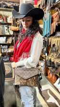Load image into Gallery viewer, Giselle gorgeous Envelope style Crossbody Brindle Hide